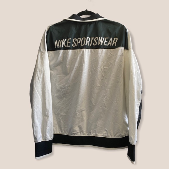 Vintage Nike sportsware green windbreaker - Picture 2 of 2